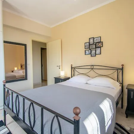 Dimitrios House - 2 Bedrooms & Cozy Atmosphere, By Zantewize *