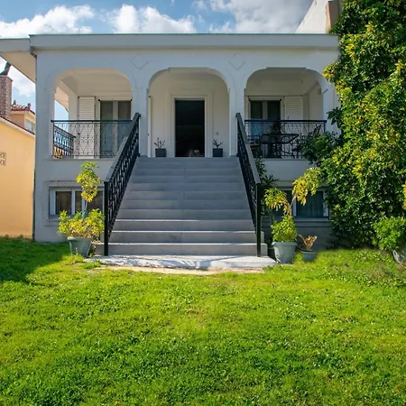 Dimitrios House - 2 Bedrooms & Cozy Atmosphere, By Zantewize بيت للعطل Agios Dimitrios (Zakynthos)