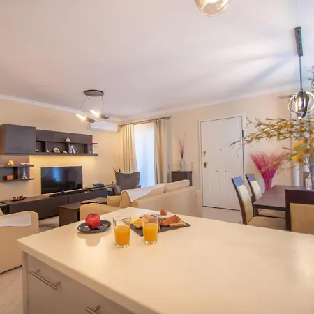 Casa vacanze Dimitrios House - 2 Bedrooms & Cozy Atmosphere, By Zantewize *