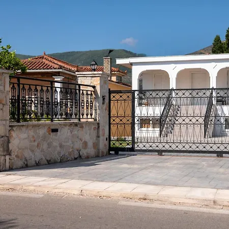 Dimitrios House - 2 Bedrooms & Cozy Atmosphere, By Zantewize בית נופש *